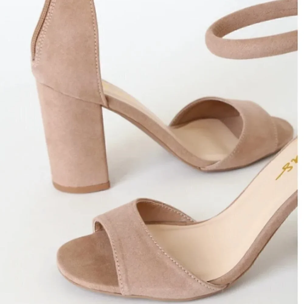 NEW Lulu’s Sidecar Cutie Suede Ankle Strap Sandal